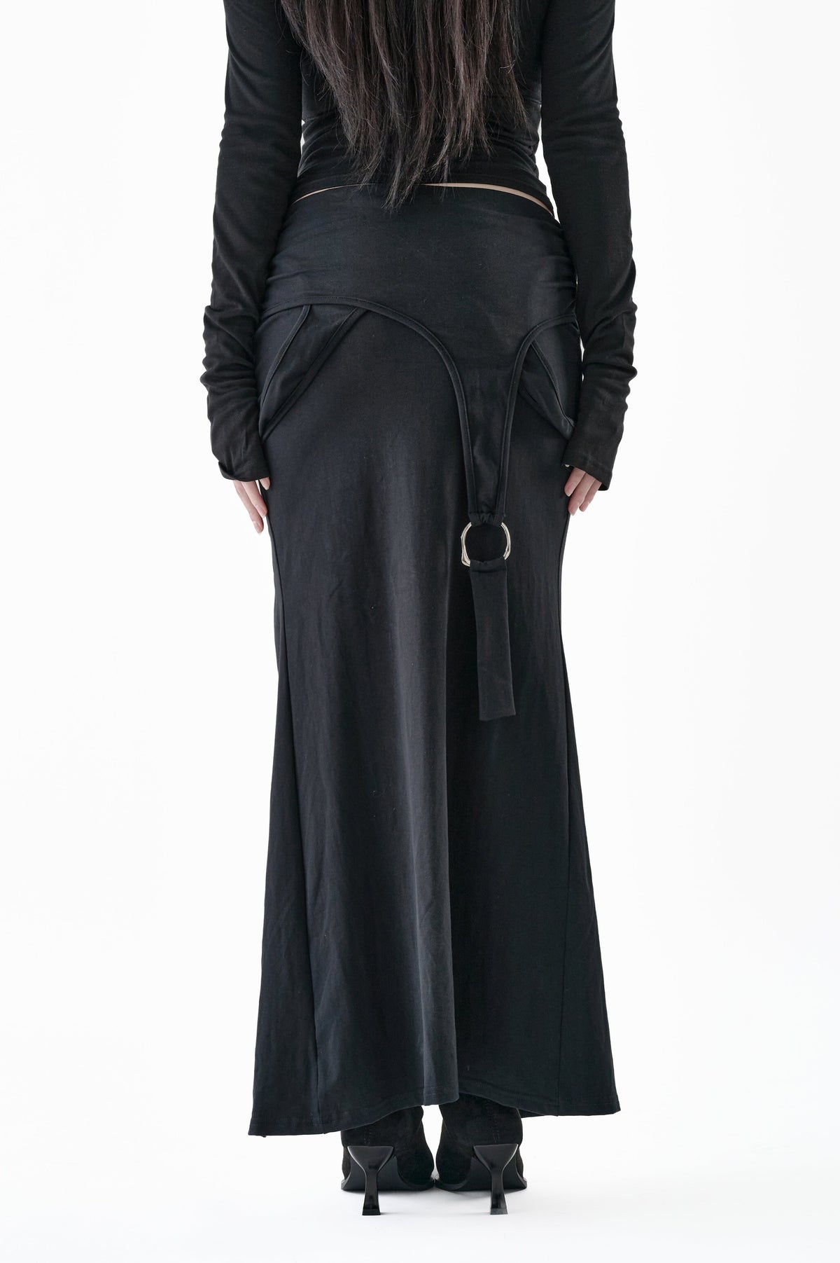 Layered belt slit long skirt