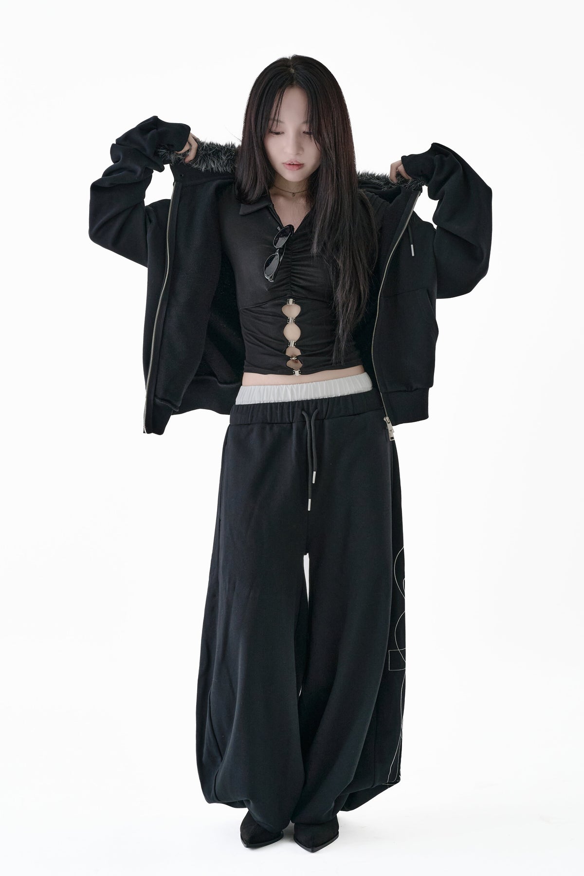 W belt sweat pants