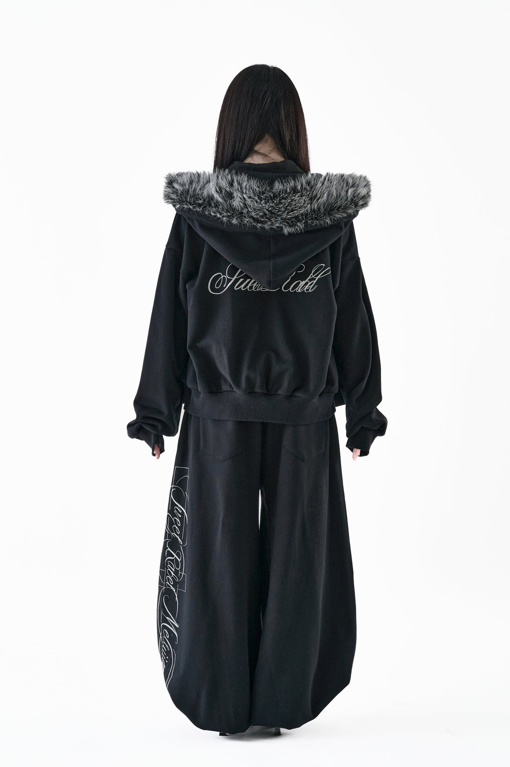Fur hood big logo sweat parker