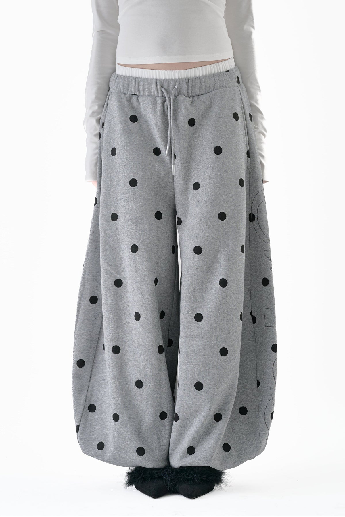 W belt sweat pants