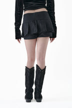Low rise pleated skirt