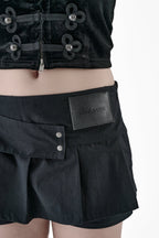Low rise pleated skirt
