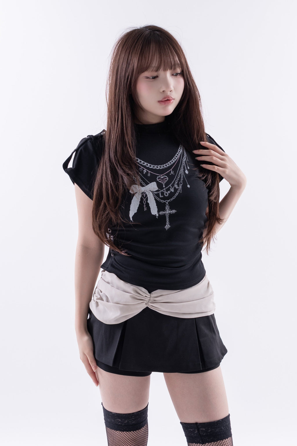 Chain graphic design tops